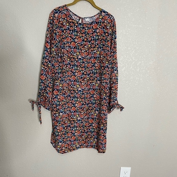 Old Navy Ditzy Floral Bow Tie Sleeve Shift Dress Medium Tall - Picture 2 of 7